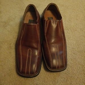 Dress shoes